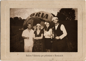 Balon Viktoria po přistání v Rosicích