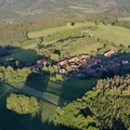 Let balonem Kovářová Pohled na vesničku Kovářová z balonu