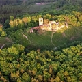 Pohled na zříceninu hradu Zubštejn