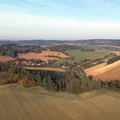 Pohled z balonu na Korbelovu Lhotu